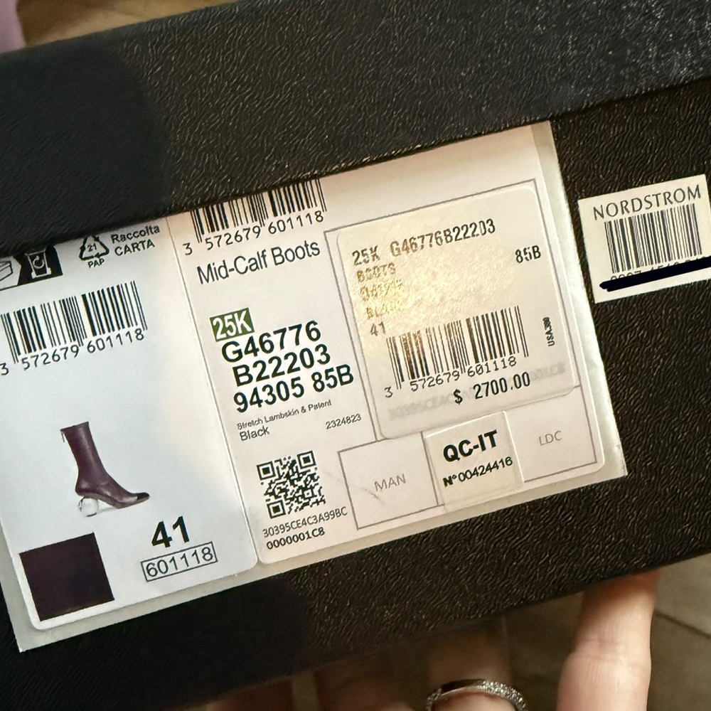 Chanel 25K Black White Pearl Ball Heel CC Logo Stretch Leather Calf Boots - Picture 8 of 8